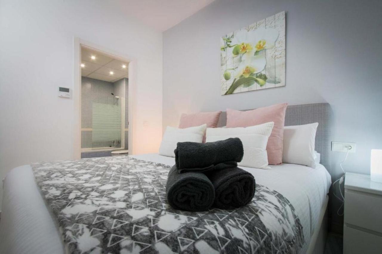Holidays2Malaga Eduardo Ocon Ground Floor Renovated Apartment In The City Center Екстер'єр фото