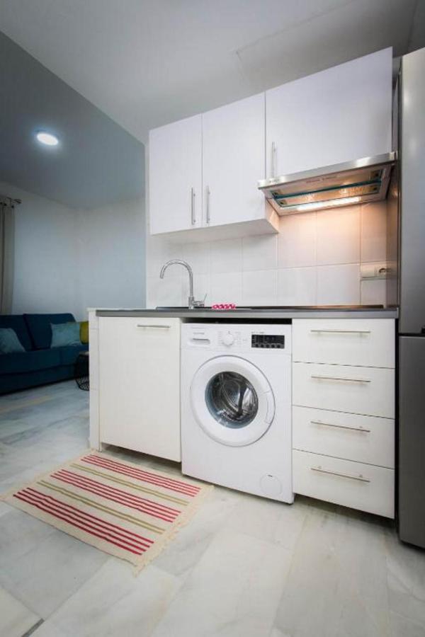 Holidays2Malaga Eduardo Ocon Ground Floor Renovated Apartment In The City Center Екстер'єр фото